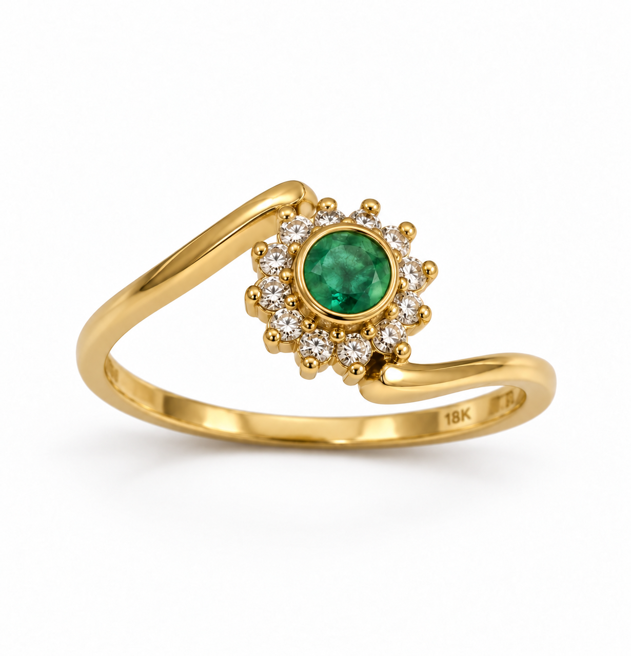 Anillo de oro de 18 kilates con esmeralda redonda y diamantes